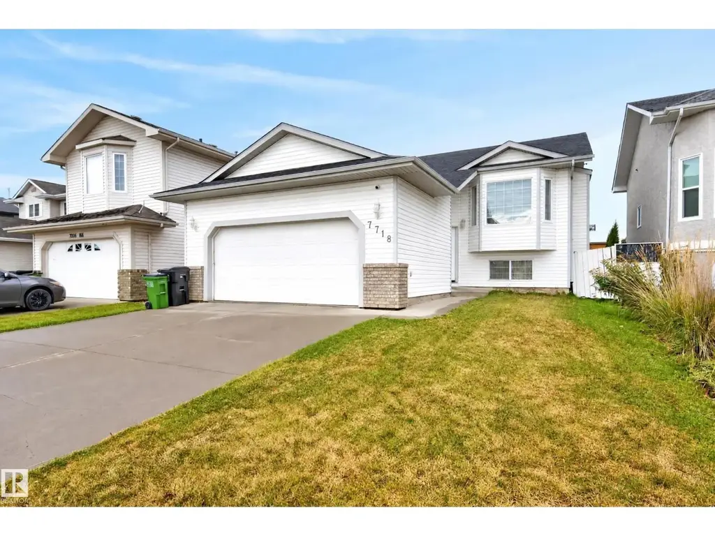 7718 166a Av Nw, Edmonton
