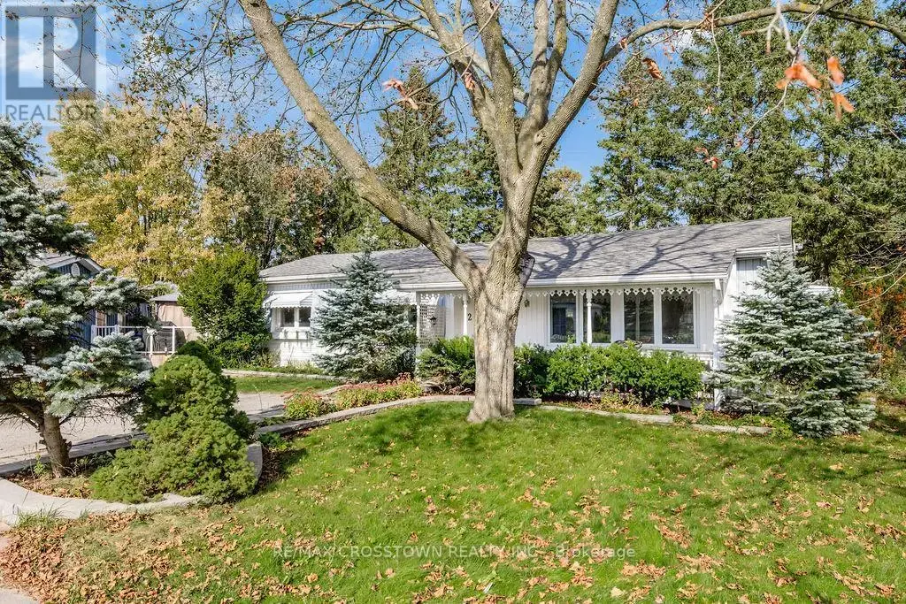 2 Tamarack Court, Innisfil