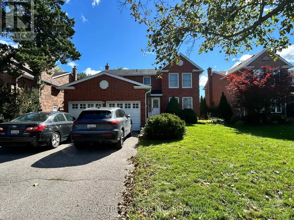 37 Garnish Green Grove, Markham (Markham Village)