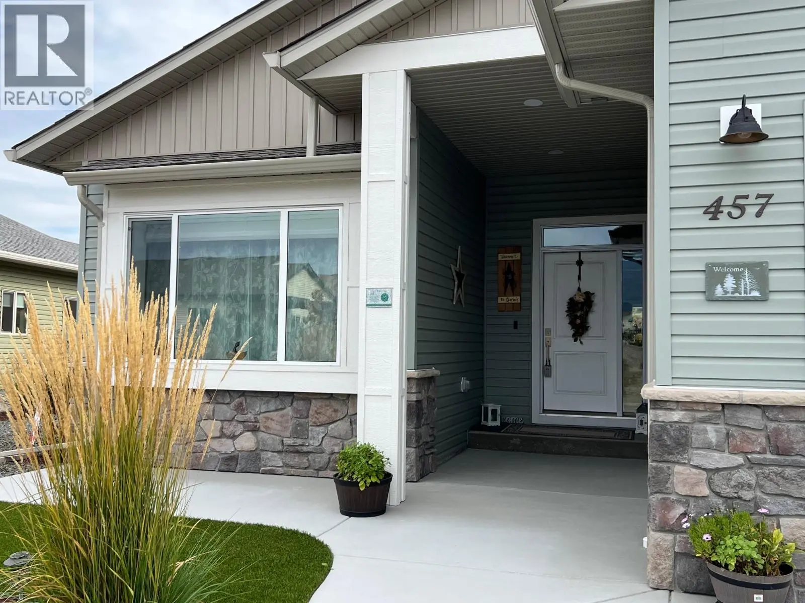 Photo of Listing #10400342