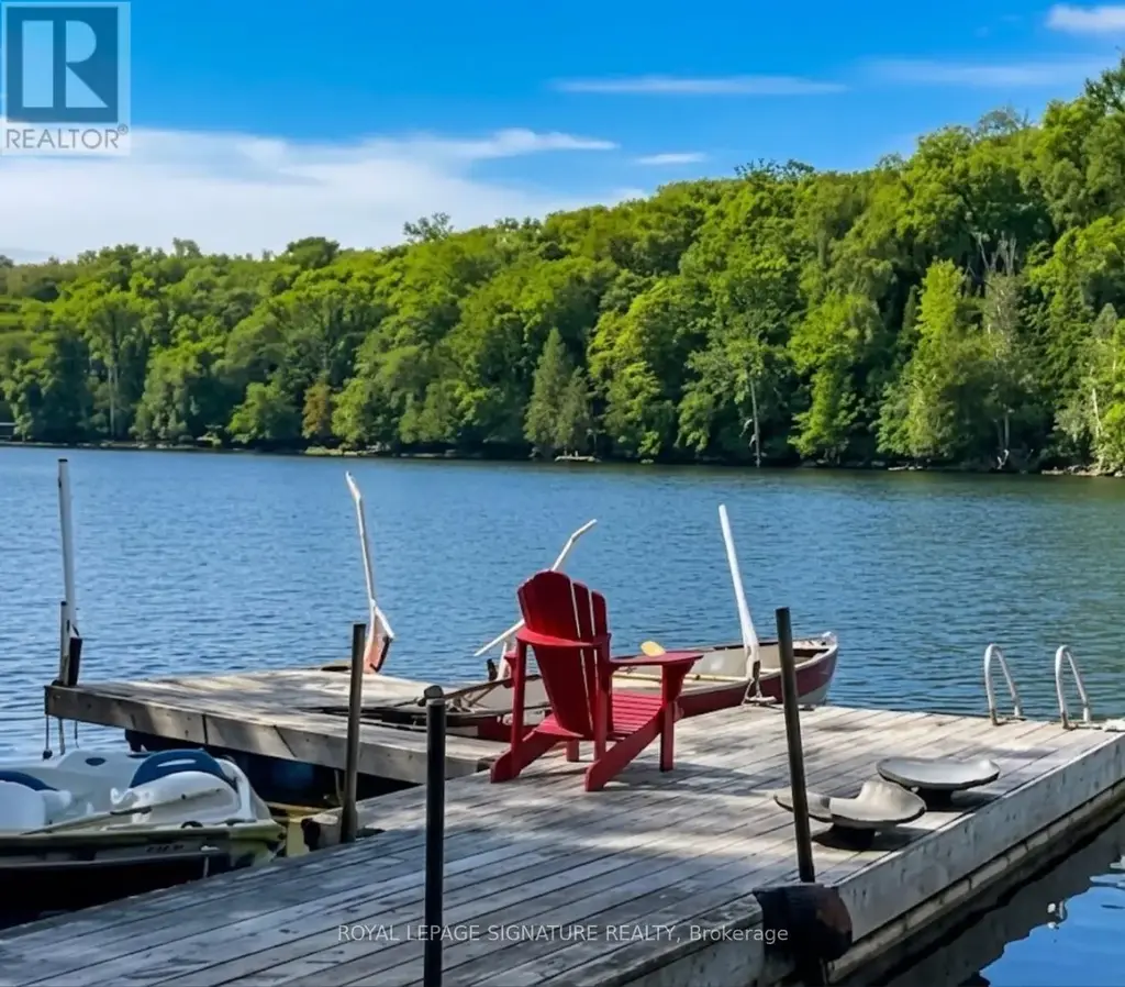 613 Long Lake Road, Perry