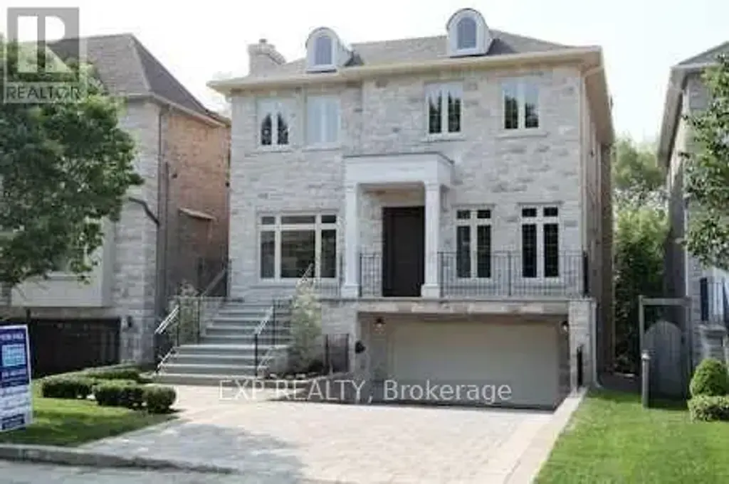 219 Hollywood Avenue, Toronto (Willowdale East)