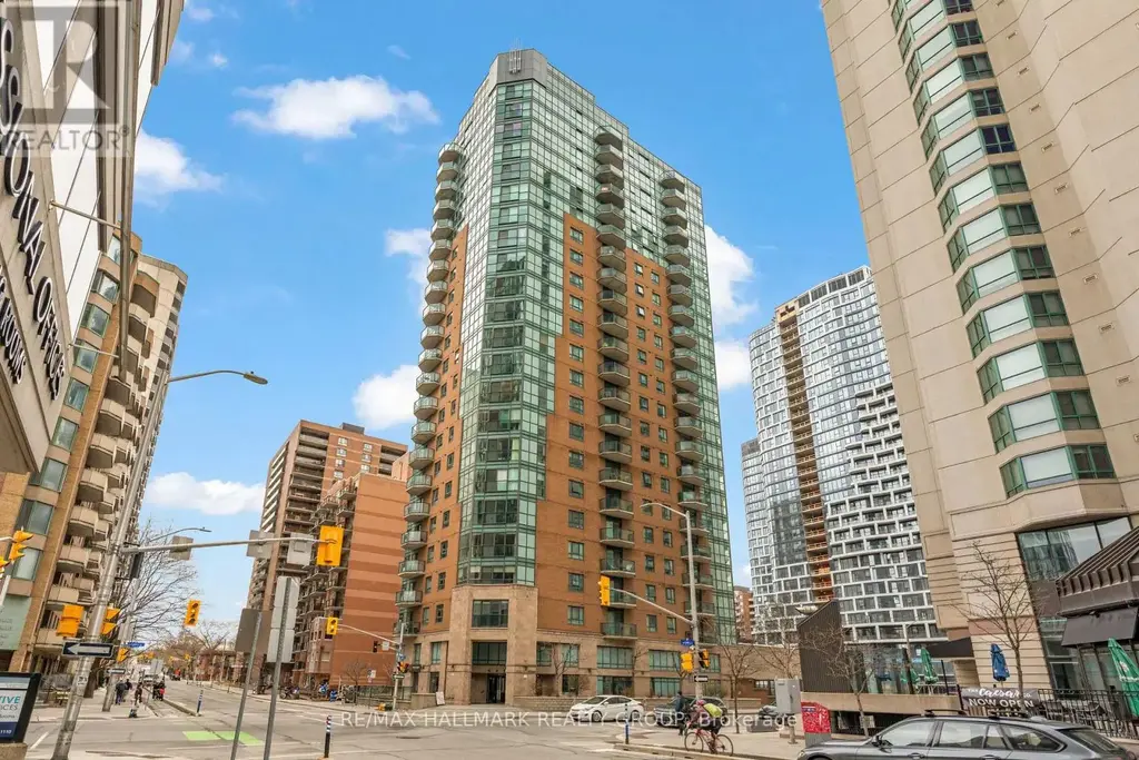1405 - 445 Laurier Avenue W, Ottawa