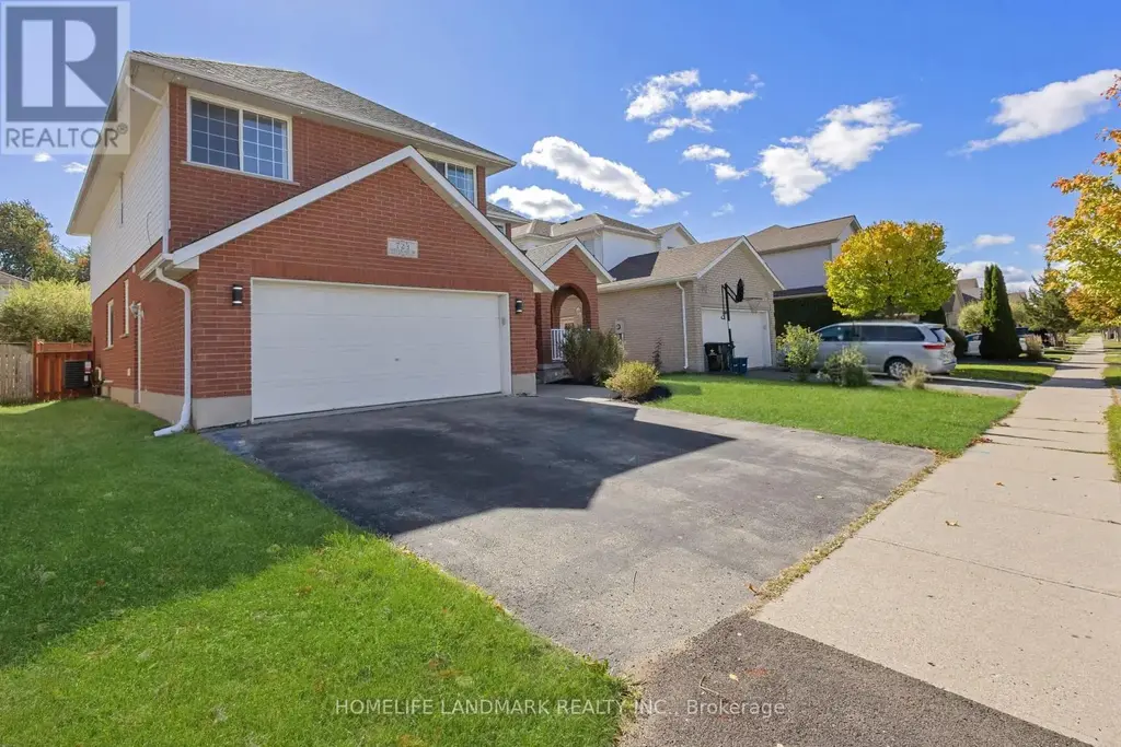 723 Chesapeake Drive, Waterloo
