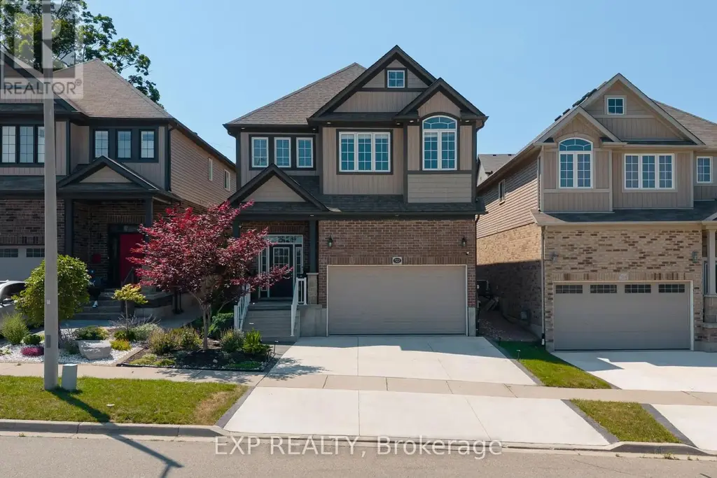 522 Woodbine Avenue, Kitchener