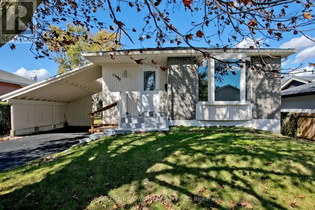 1390 Garvolin Avenue, Pickering (Bay Ridges)