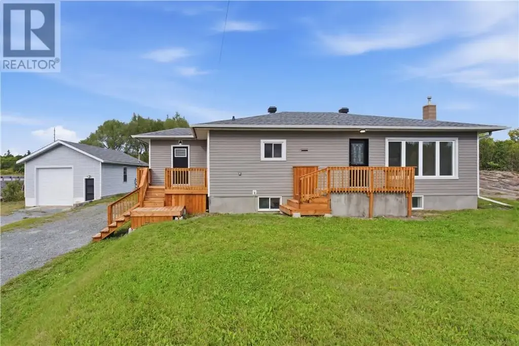 906 Goodview Road, Greater Sudbury