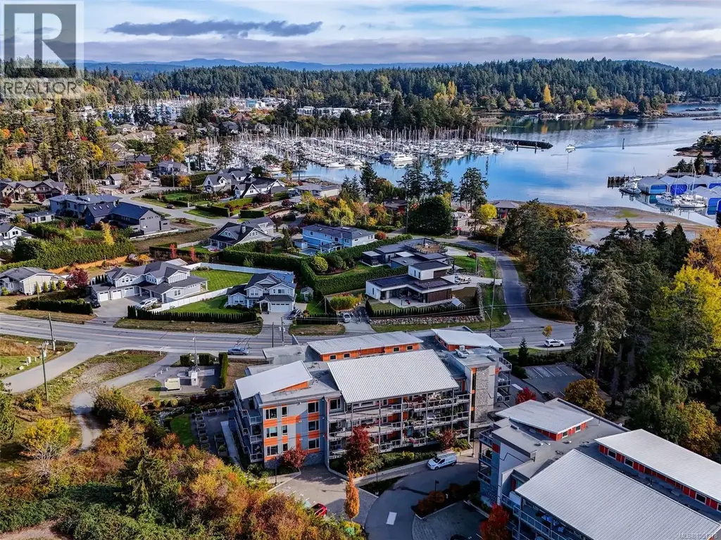 405 10680 Mcdonald Park Rd, North Saanich