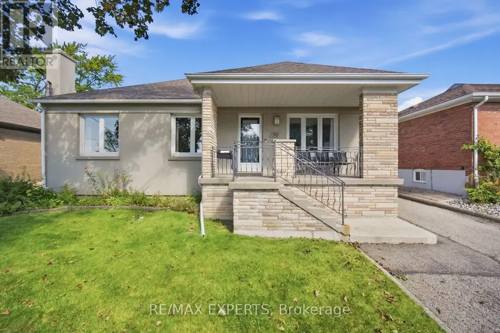 90 Heathrow Drive, Toronto (Downsview-Roding-CFB)