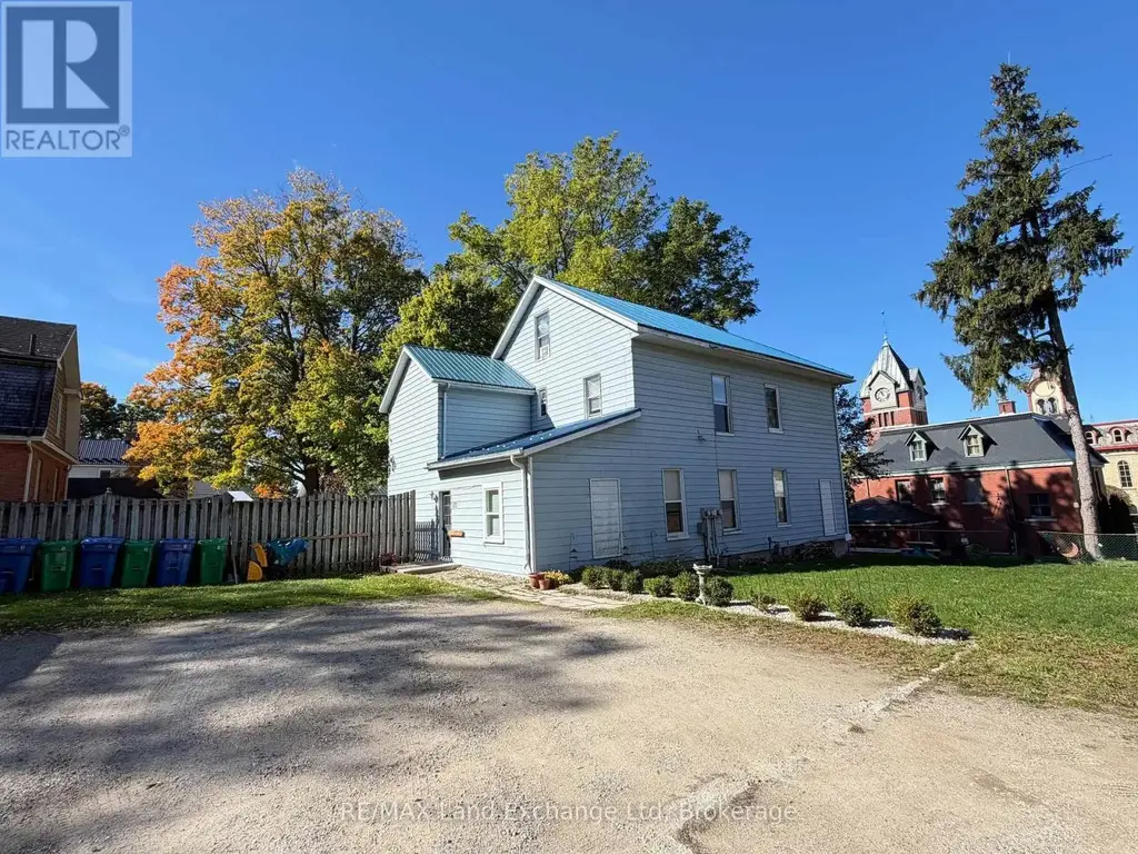 276 Centre Street, North Huron (Wingham)