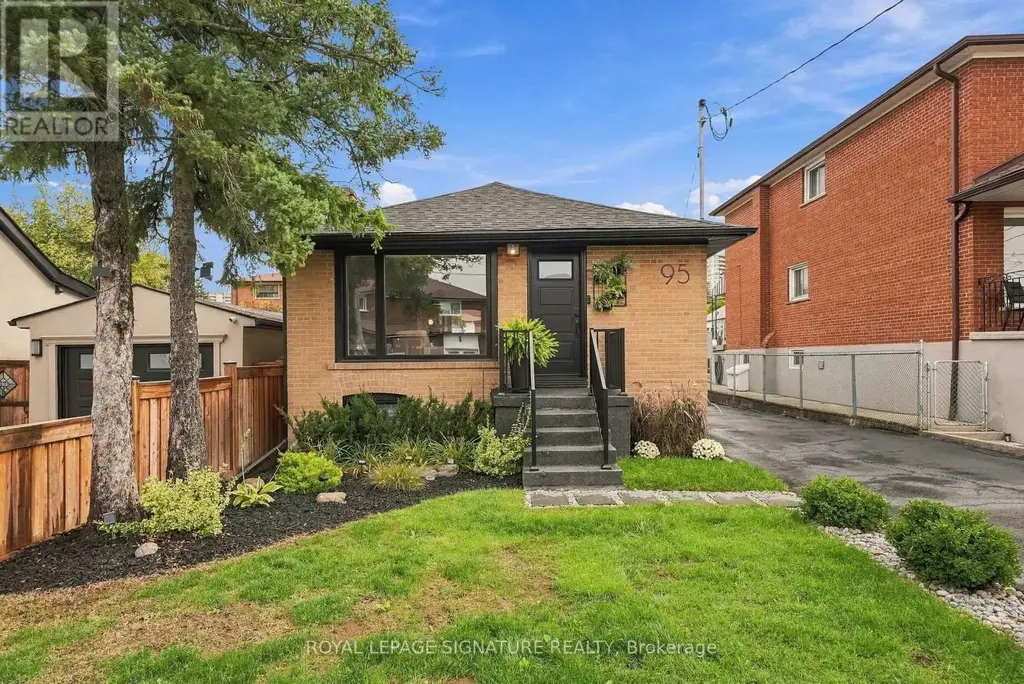 95 Laurel Avenue, Toronto (Kennedy Park)