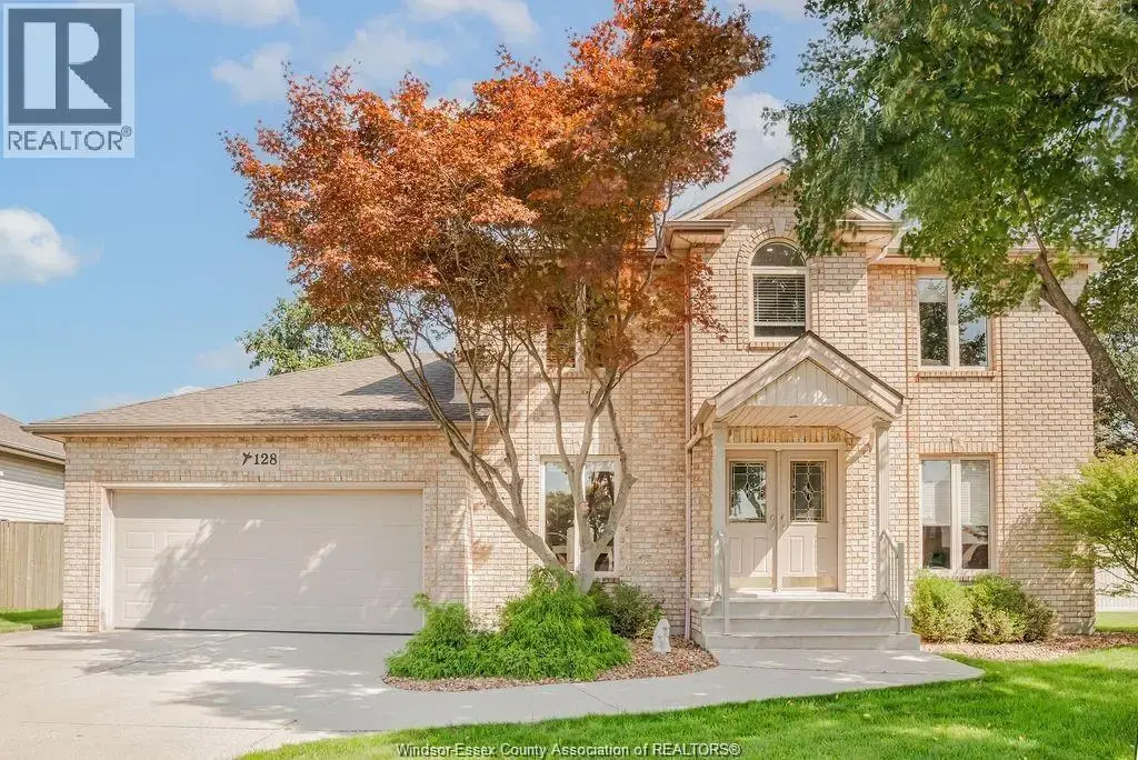 128 Pheasant Run Drive, Lakeshore