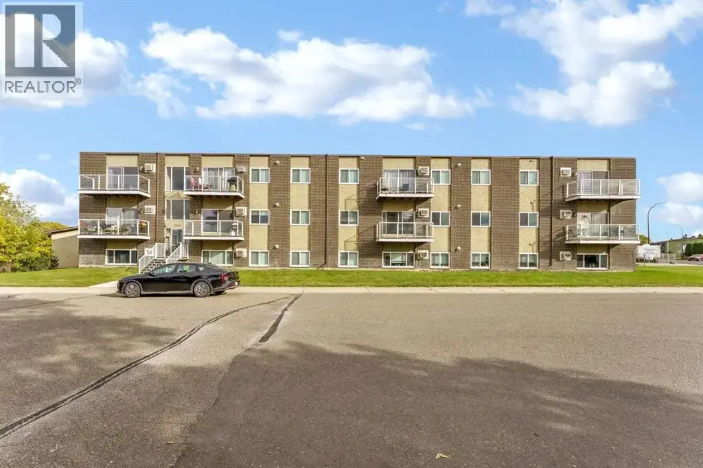 301, 2987 Dunmore Road Se, Medicine Hat