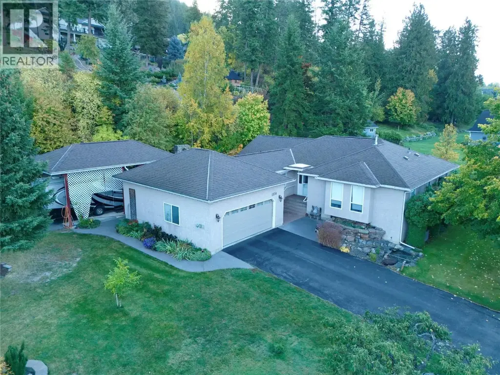 1334 8th Avenue N, Creston
