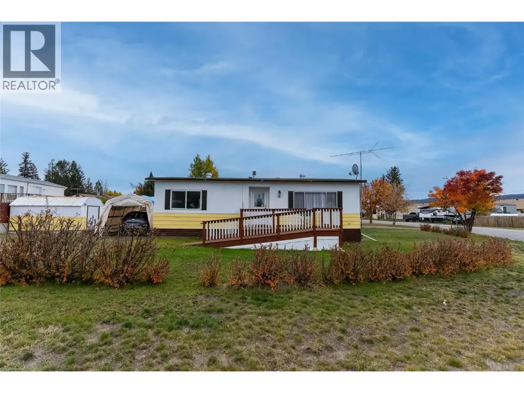 13 Topaz Crescent, Logan Lake