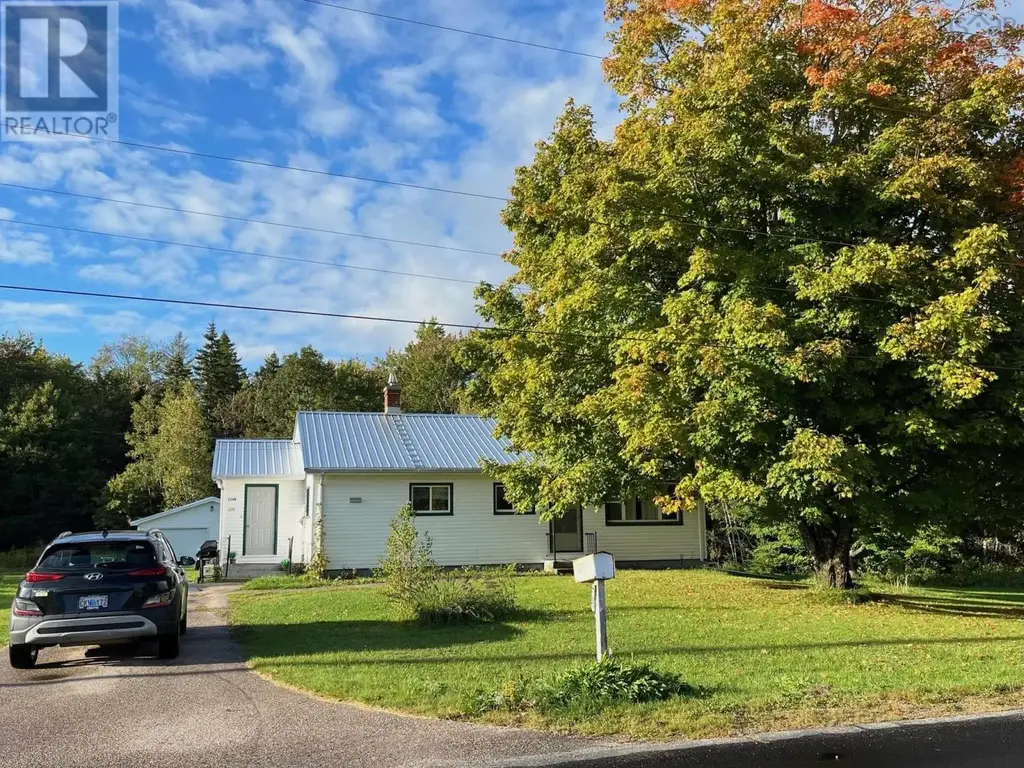 1290 Ridge Road, Falkland Ridge