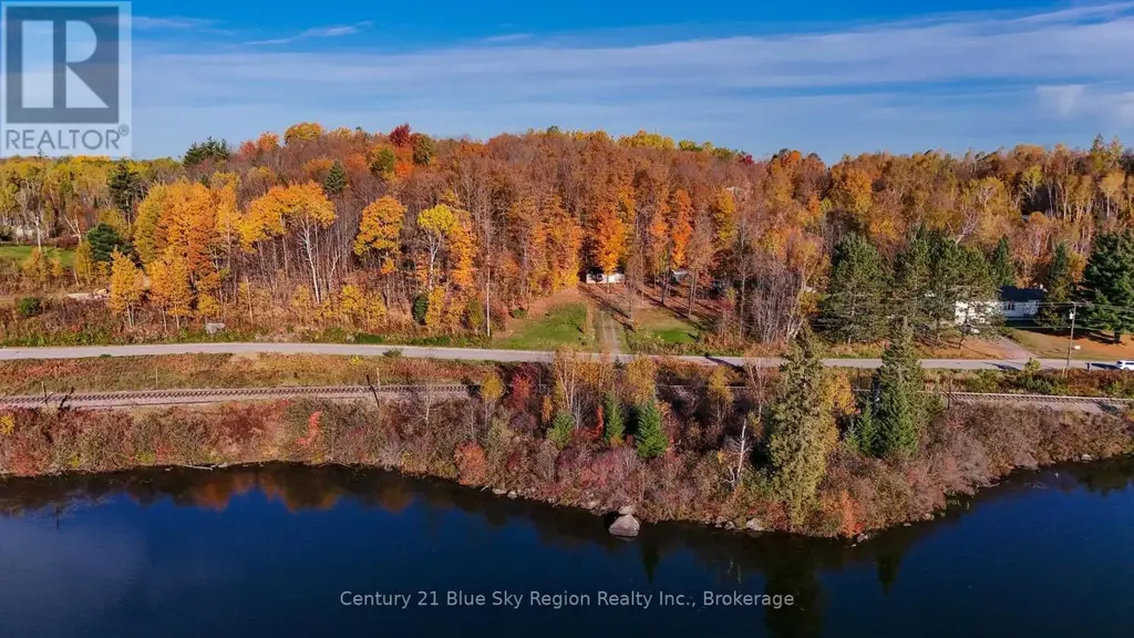 365 Sunnyside Road, Bonfield