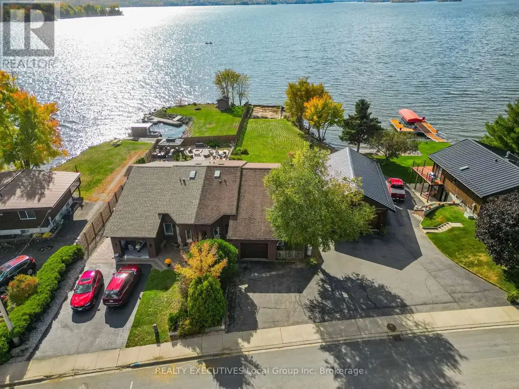 685 Main Street S, Callander
