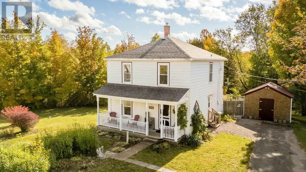 212 Marshall Street, Middleton