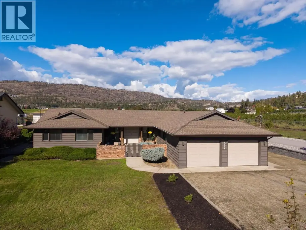 392 Valley Road N, Kelowna