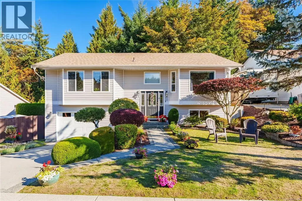 1241 Mckinley Rd, Ladysmith