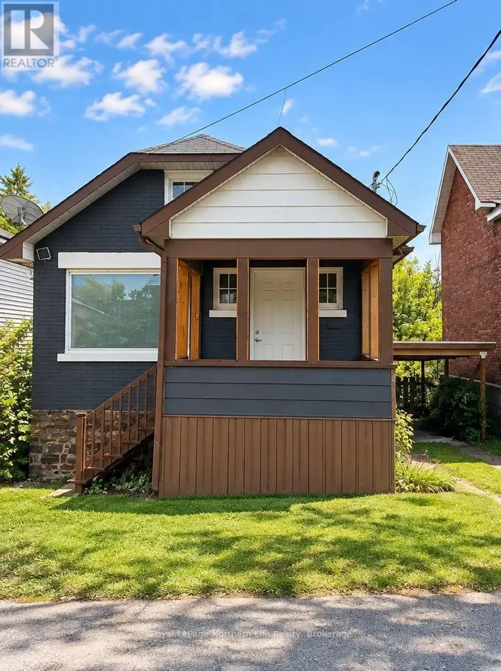 841 Worthington Street E, North Bay (Central)