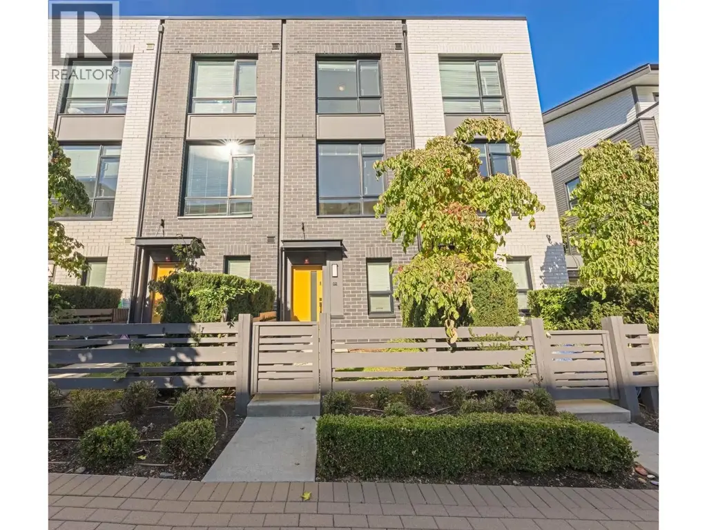 2 9739 University Crescent, Burnaby