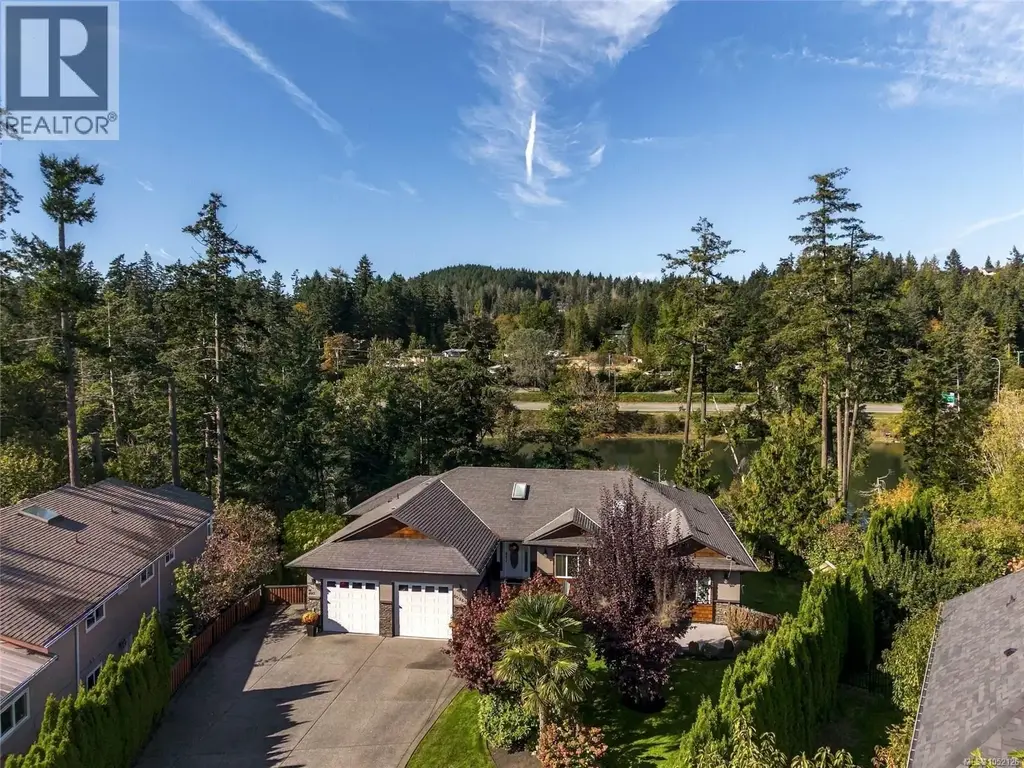 10965 Marti Lane, North Saanich