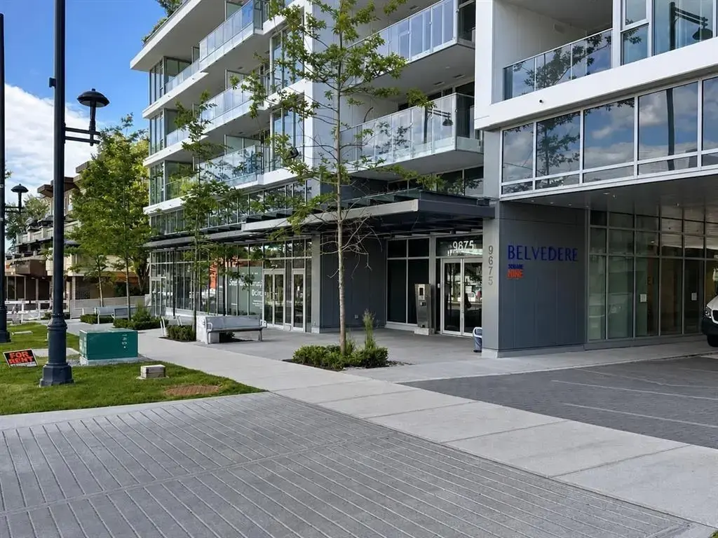 1702 9675 King George Boulevard, Surrey