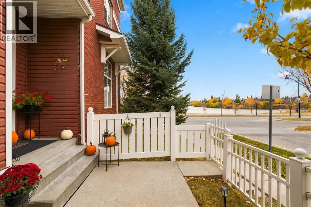 140 Promenade Way Se, Calgary