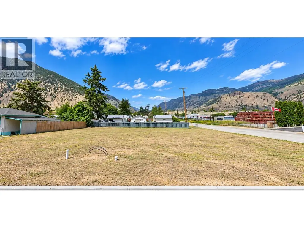 426 10th Avenue, Keremeos