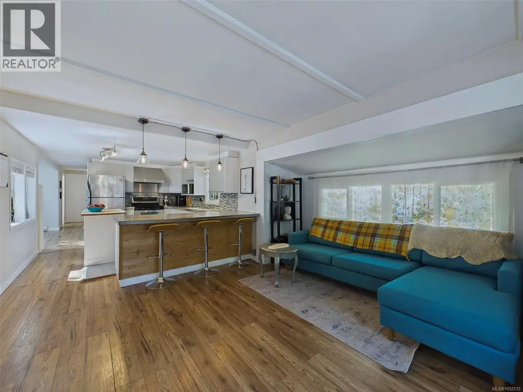 30 1201 Craigflower Rd, View Royal