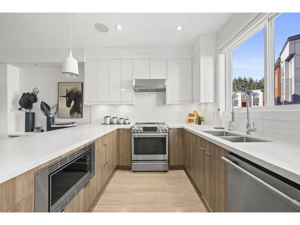 11 1670 160 Street, Surrey