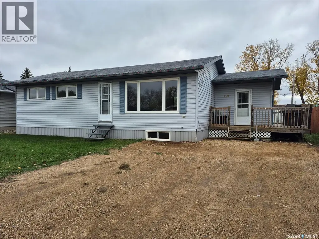 818 Geisen Street, Radville