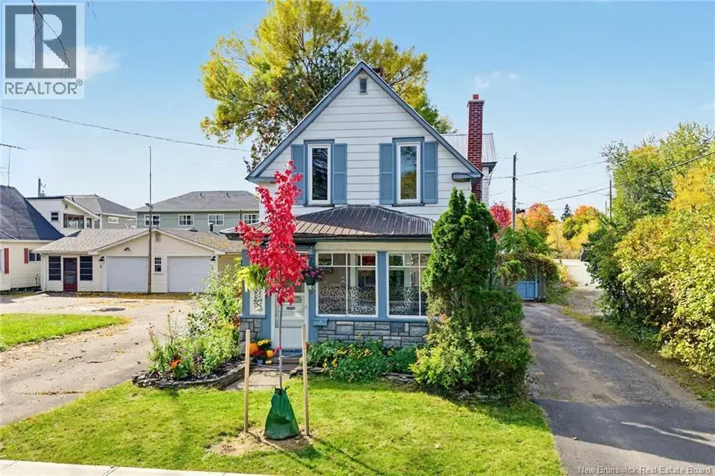 880 Barker Street, Fredericton