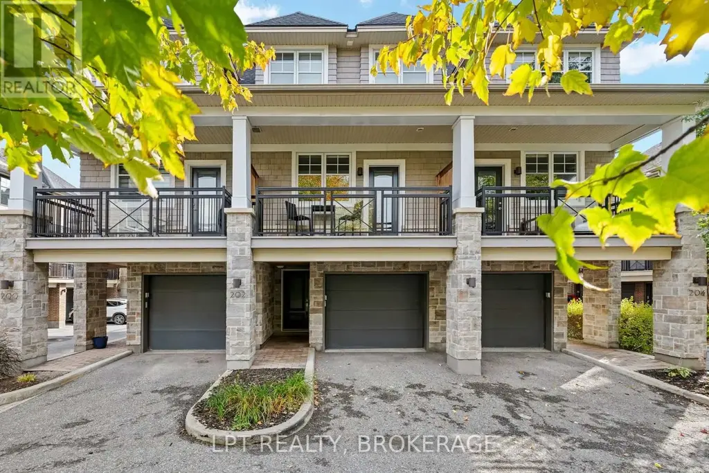 Exterior view of 202 Dalkeith Private, Ottawa