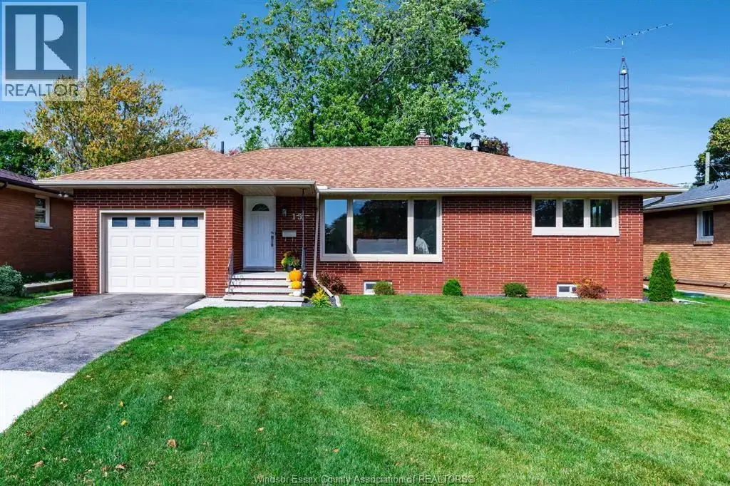 13 Margaret, Leamington