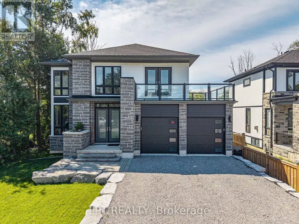 36 Blue Jay Boulevard, Georgina (Virginia)