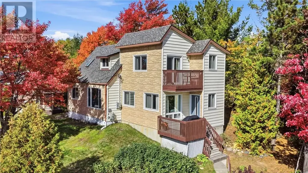 1290 North Shore Drive, Sudbury