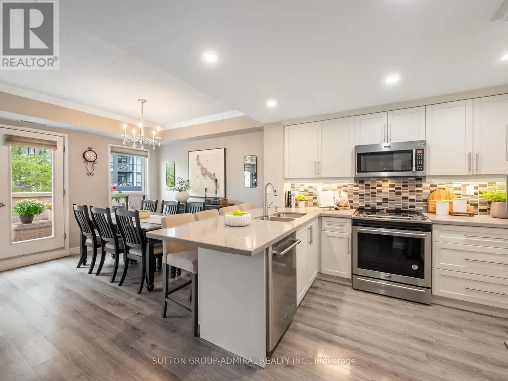 306 - 9 Greenbriar Road, Toronto (Bayview Village)