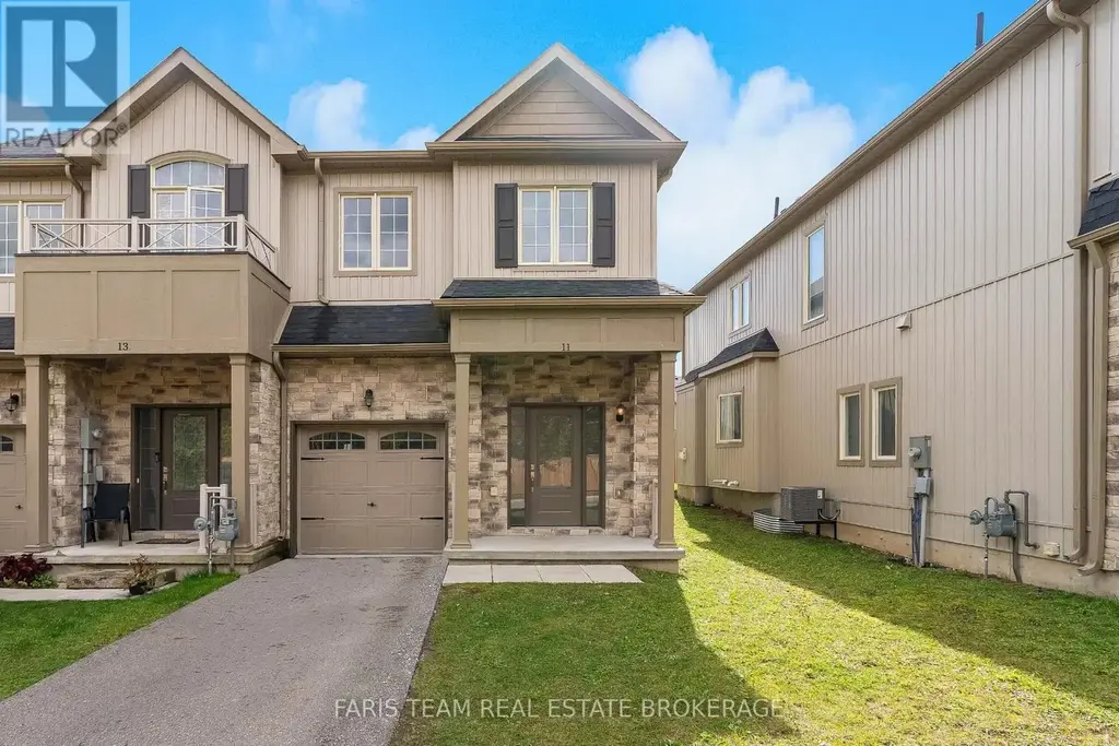 11 Churchlea Mews, Orillia