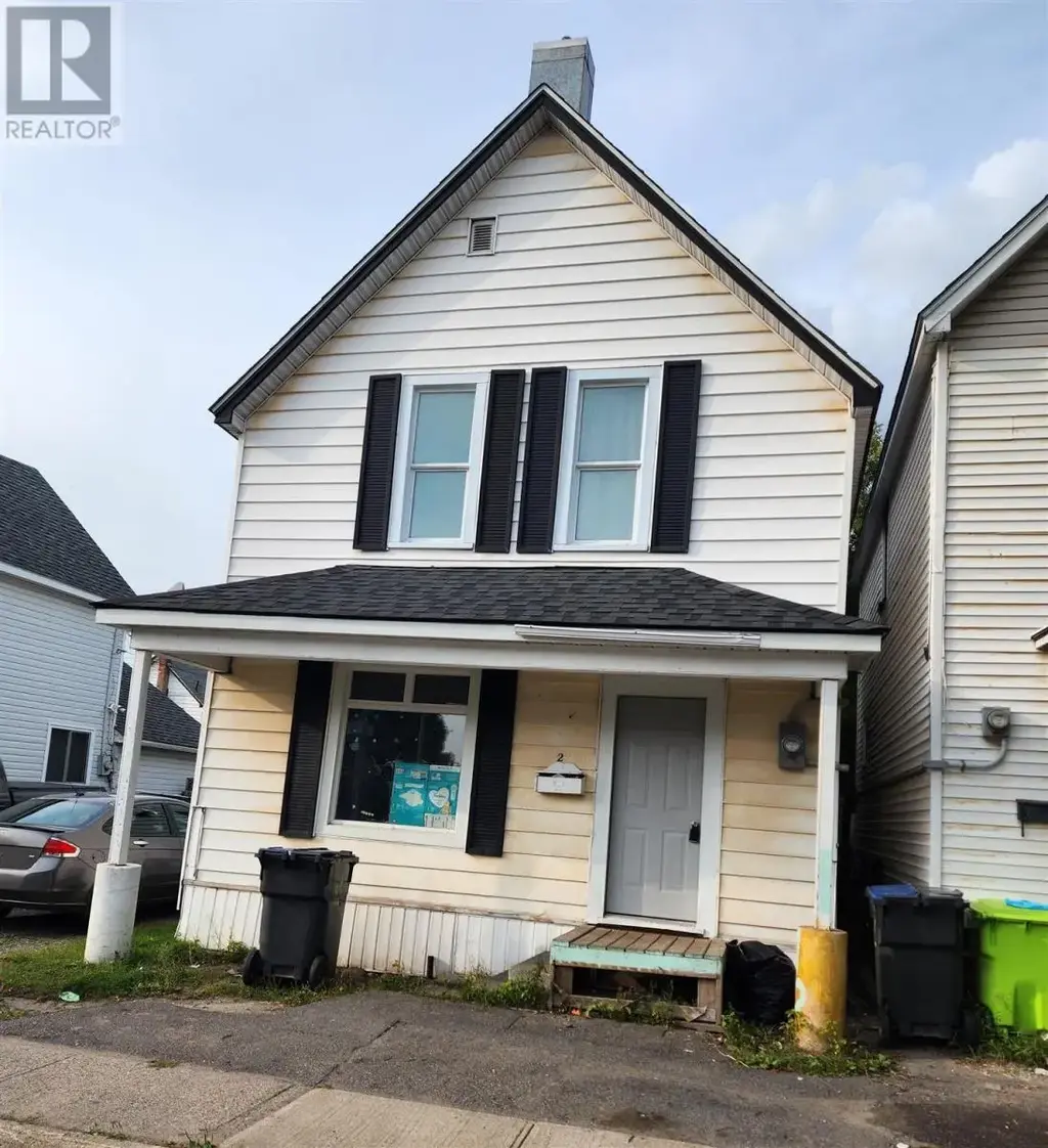 22 Manilla Ter, Sault Ste. Marie