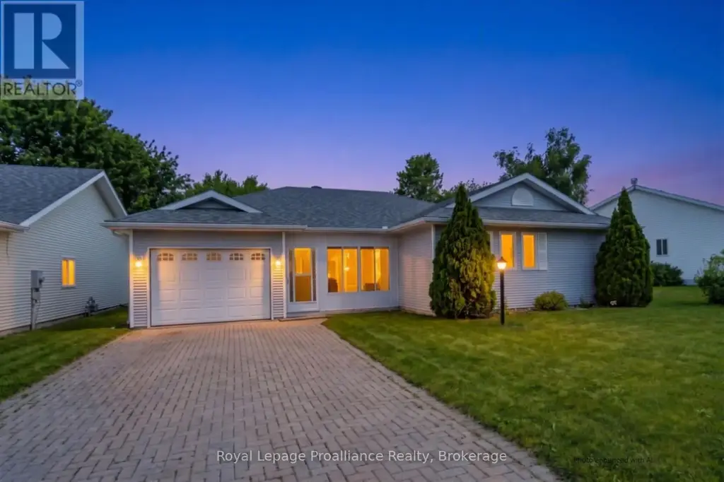 5 Cretney Drive, Prince Edward County (Wellington Ward)
