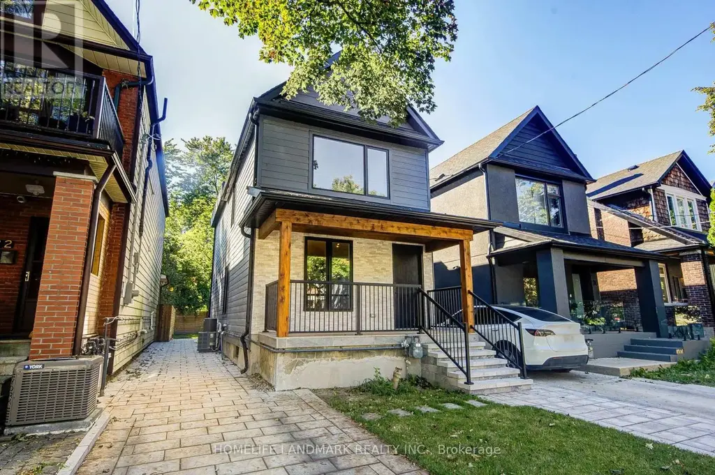 34 Hiawatha Road, Toronto (Greenwood-Coxwell)