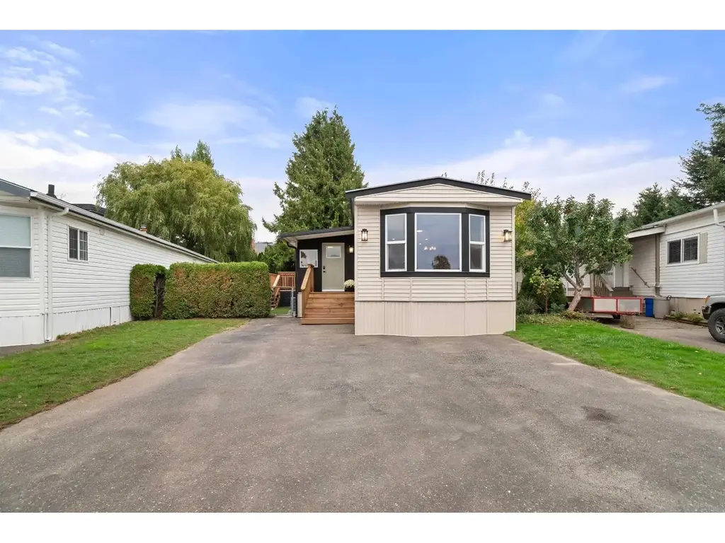 44 45640 Watson Road, Garrison Crossing, Chilliwack
