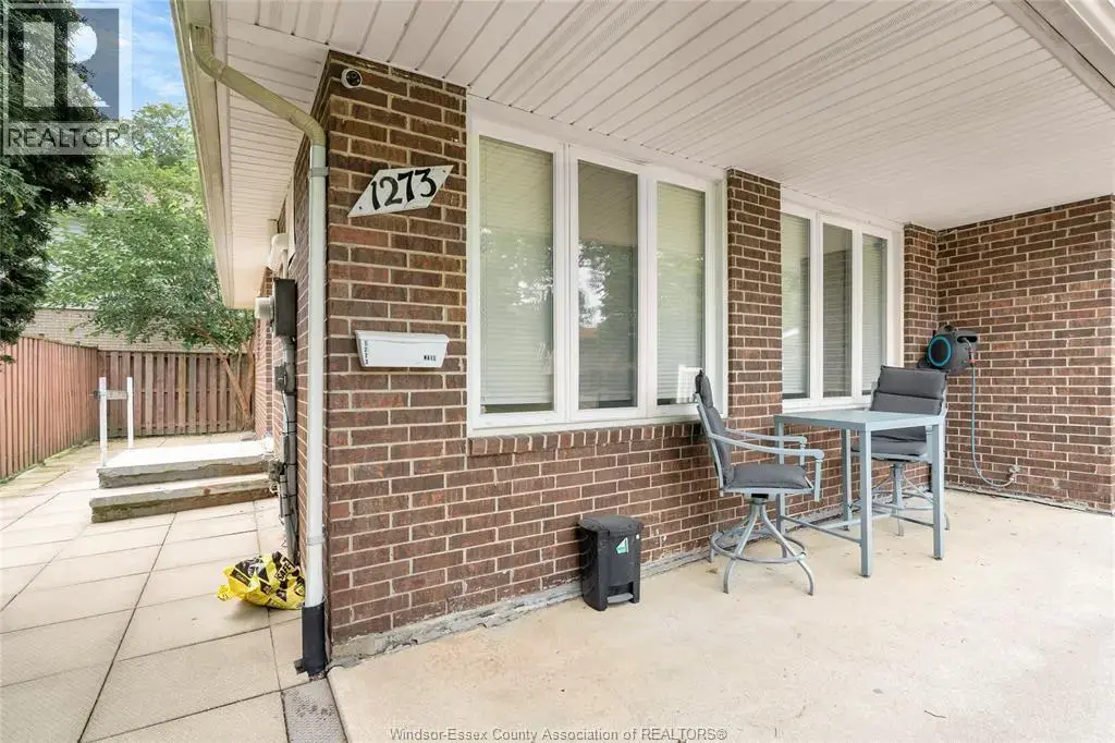 1273 Aire Place, Windsor