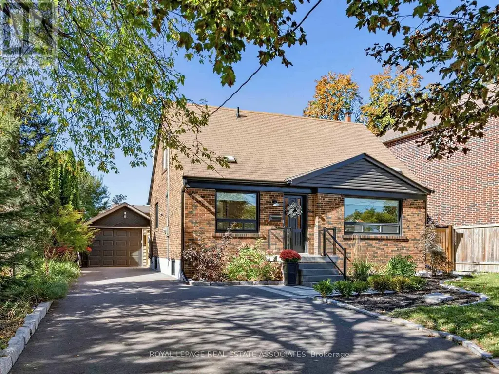 36 Jodphur Avenue, Toronto (Humberlea-Pelmo Park)