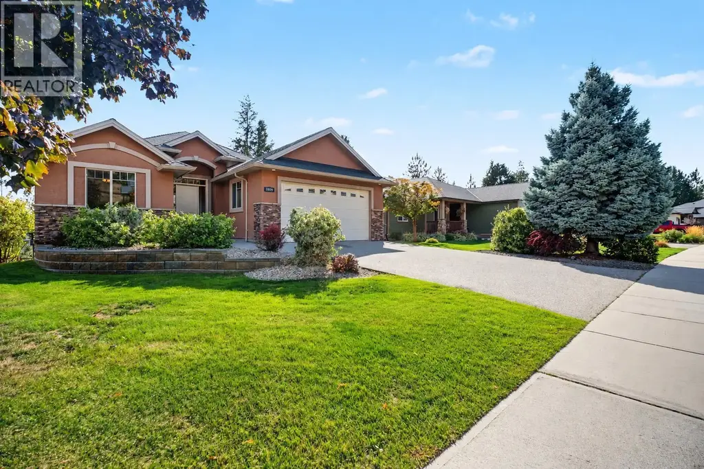 2405 Cobblestone Road, West Kelowna