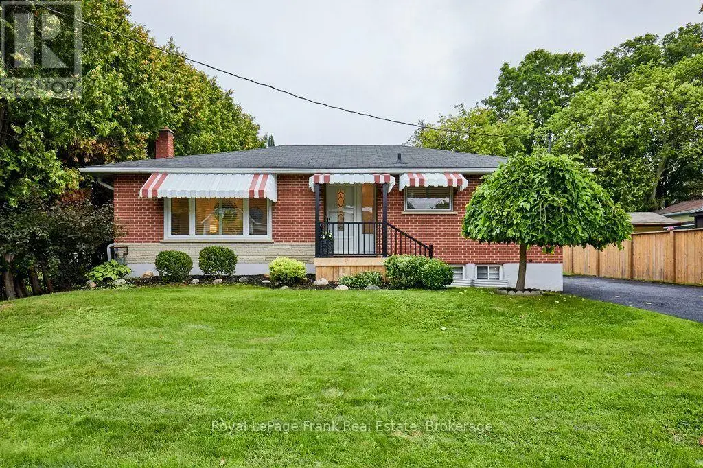 15111 Simcoe Street, Scugog (Port Perry)