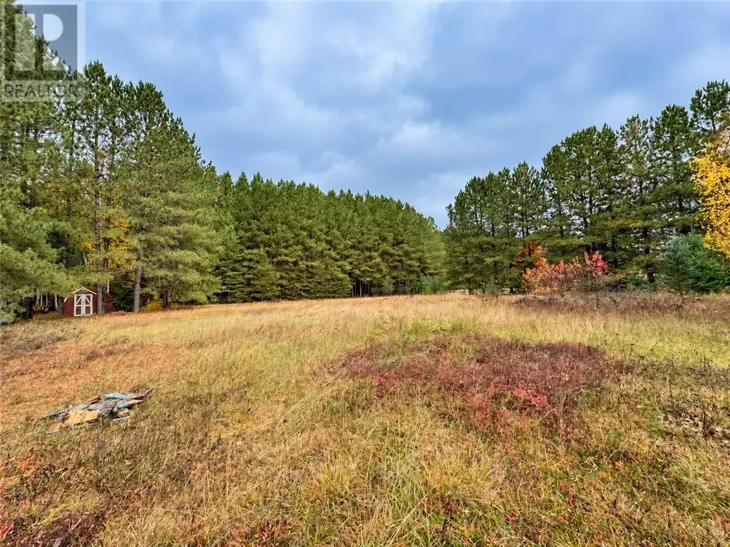 2215 Lee Valley Road, Espanola